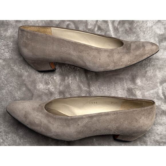 Evan Picone Vintage Tan Suede Leather Kitten Heels Pointed Toe Womens Size 7.5 - Picture 3 of 16